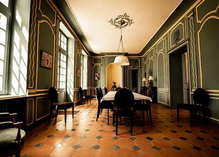 Вилла Chateau De Birot Beguey